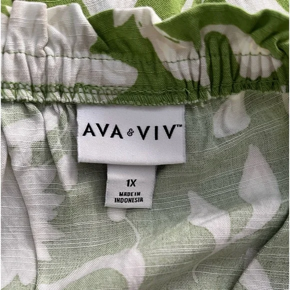 Ava and Viv, Green and White Floral. 1x. - Picture 3 of 3